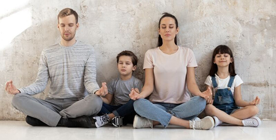 Ebeveynler için Mindfulness: Çocuklarınıza Daha Farkında Bir Yaklaşım)