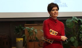 Özlem Gürses | Hayallerin Peşine Düşmeye Devam Etmek Lazım