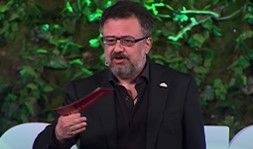 Sizi Kendinizden Kurtarmaya Geldim