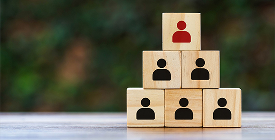 Liderlik Eğitimi Nedir? Kurumsal Liderlik Gelişim Rehberi (2026)