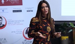 Ayşe Tolga | New Years Talks | Olmazsa Olmazımız Su