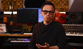 Mehmet Ünal'ın bestecilikten kodlamaya uzanan hikayesi ve dijital sanatın geleceği