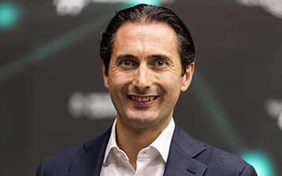 DR. MARK VAN RIJEMENAM 1