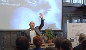 Mehmet Auf | Inspiring Talks | Kolektif İyimserlik ile Bireysel İyimserlik Arasındaki Fark Nedir?