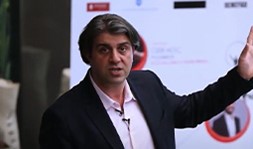 Özer Koç | Halledilecek Asıl Mesele 'Nerede Konumlanmalı?'