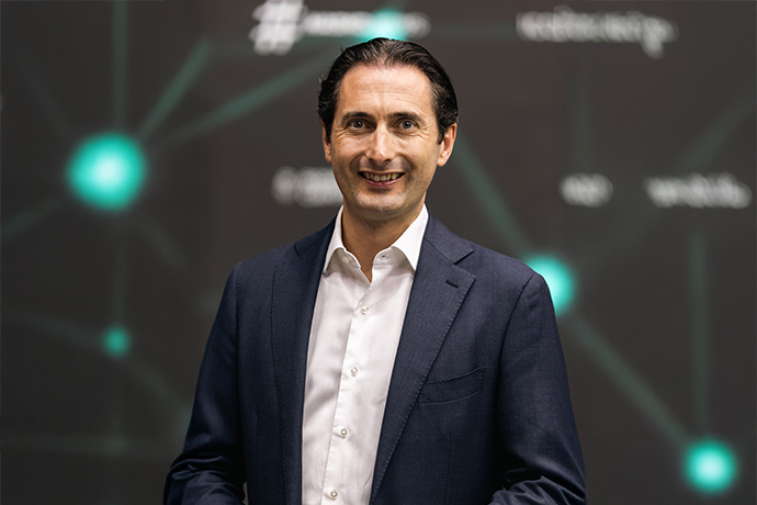 Dr. Mark Van Rijmenam