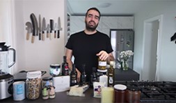 Kilerimde Neler Var? Zeytinyağı, Peynir, Bal, Tahin, Salça Önerisi ve Çok Daha Fazlası!