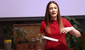 Özlem Güsar | İnsanlar Mutlu Oluyorlarsa Alışveriş Yapıyorlar