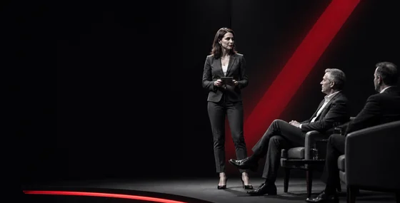 Moderatör Ne Demek? Etkinlikte Moderatör, Keynote ve Panel Farkı