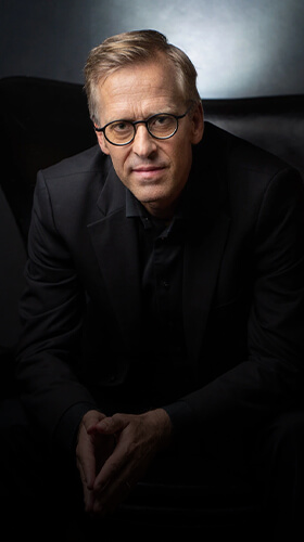 FREDRIK HAREN