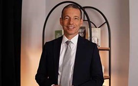 PROF. DR. ERHAN ASLANOĞLU 1