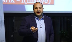 Speaker Agency Digital Talks Performansı - 1