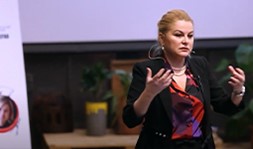 Prof. Dr. Deniz Ülke Arıboğan I Değerli Diye Kabul Ettiğimiz Her Şeyin Değiştiği Bir Düzen Başlıyor!