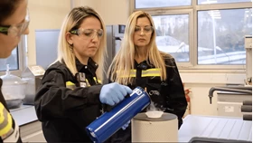 2050’de Karbon Nötr Olmaya Söz Verdiler! | Geleceğin Tüpraş’ı İçin Çalışan Kadınlarla Buluştum